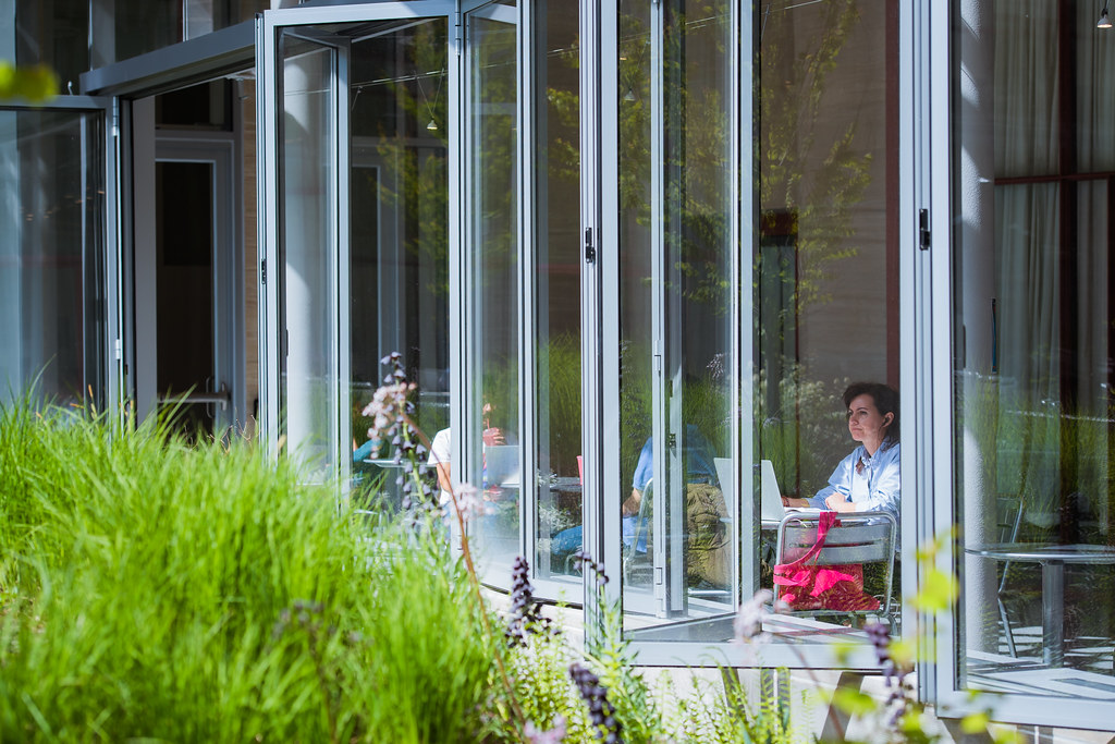 A student pauses while working on a laptop. (Image: MIT Image Library)